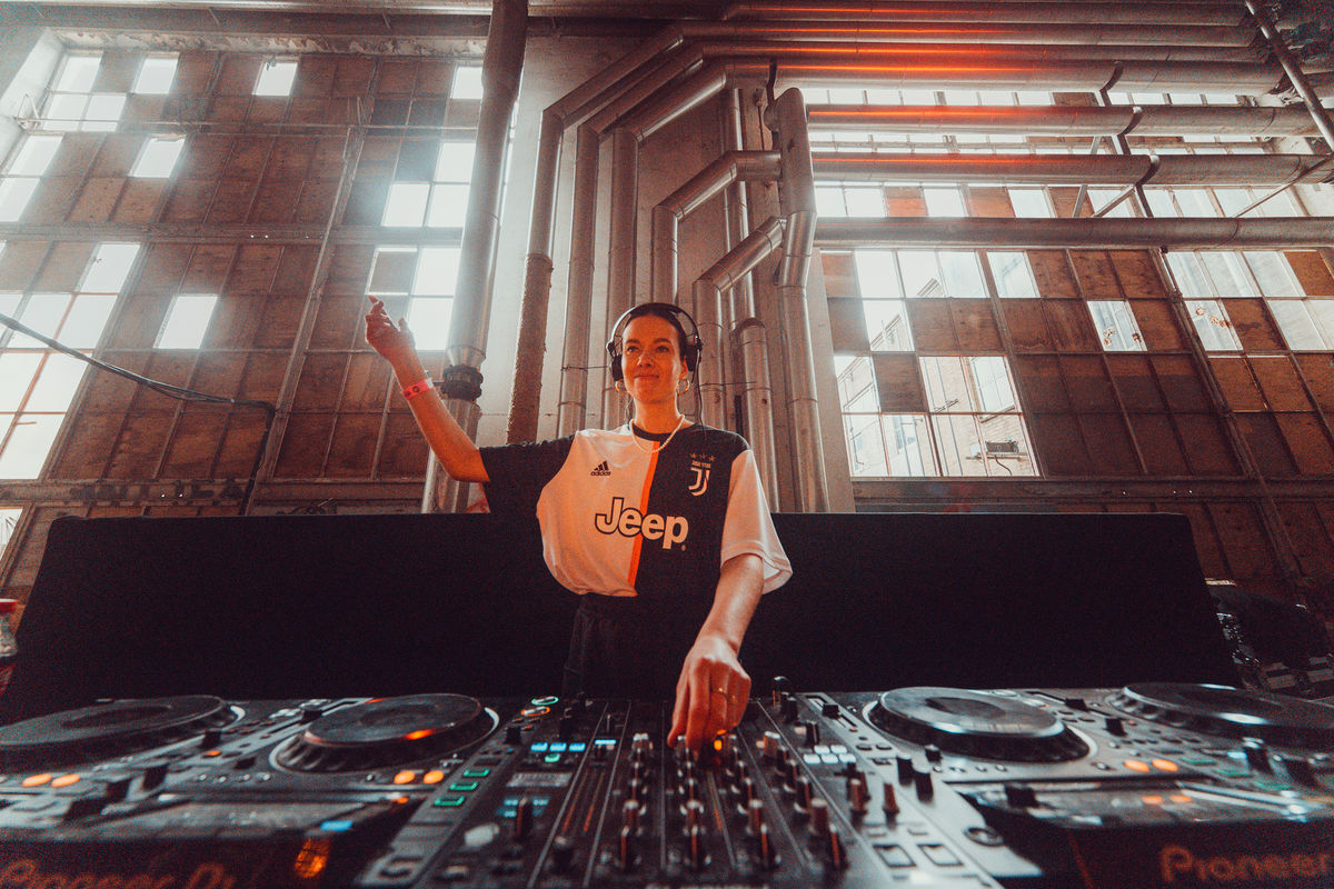 Loading... just a sec